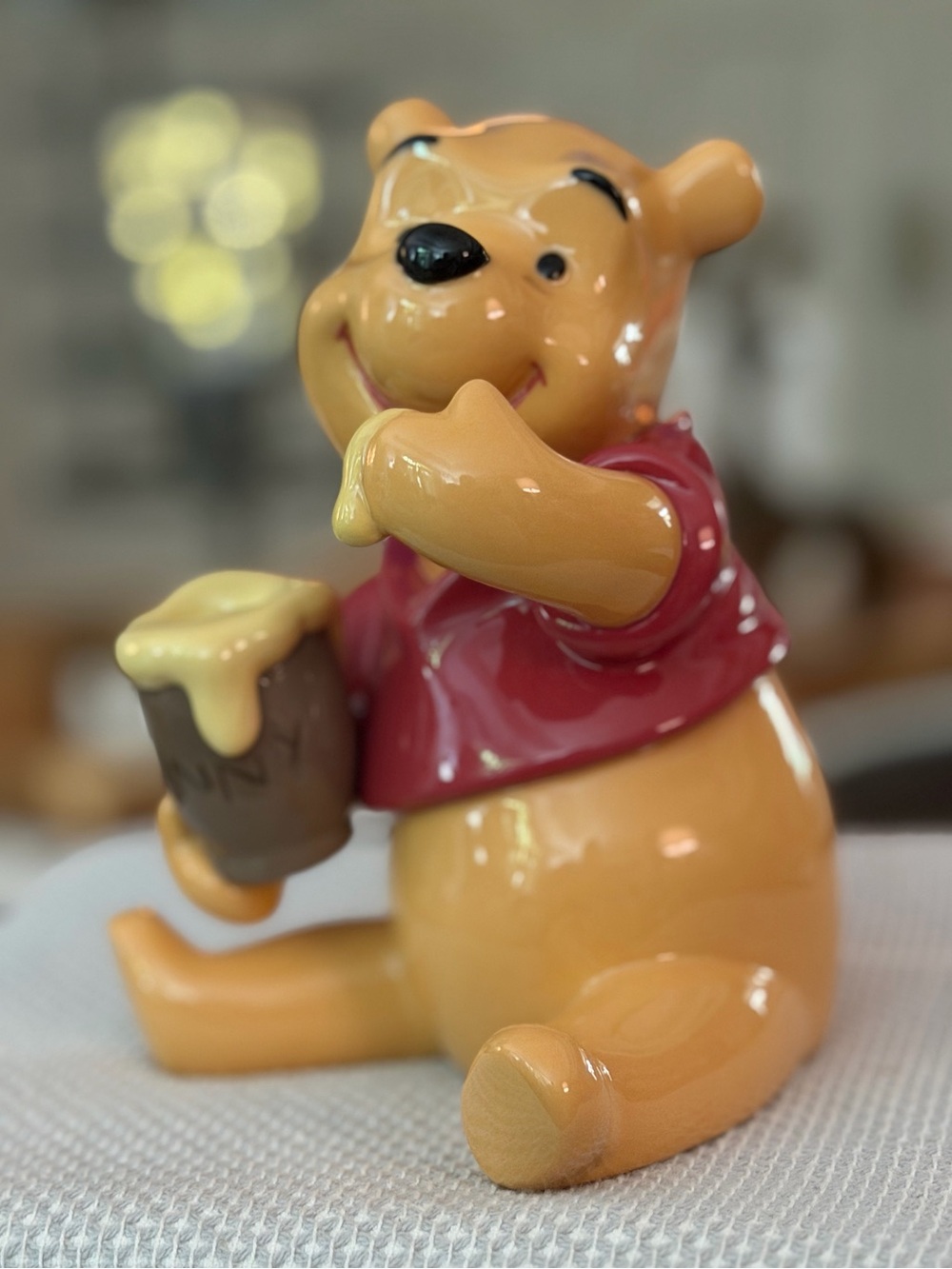 Lladro Collectible Winnie the Pooh Figurine No.  01009115. Disney X Lladro, NIB
